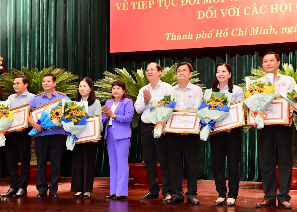 Tạo điều kiện để các hội quần chúng hoạt động, đóng góp cho sự phát triển của TPHCM ảnh 1