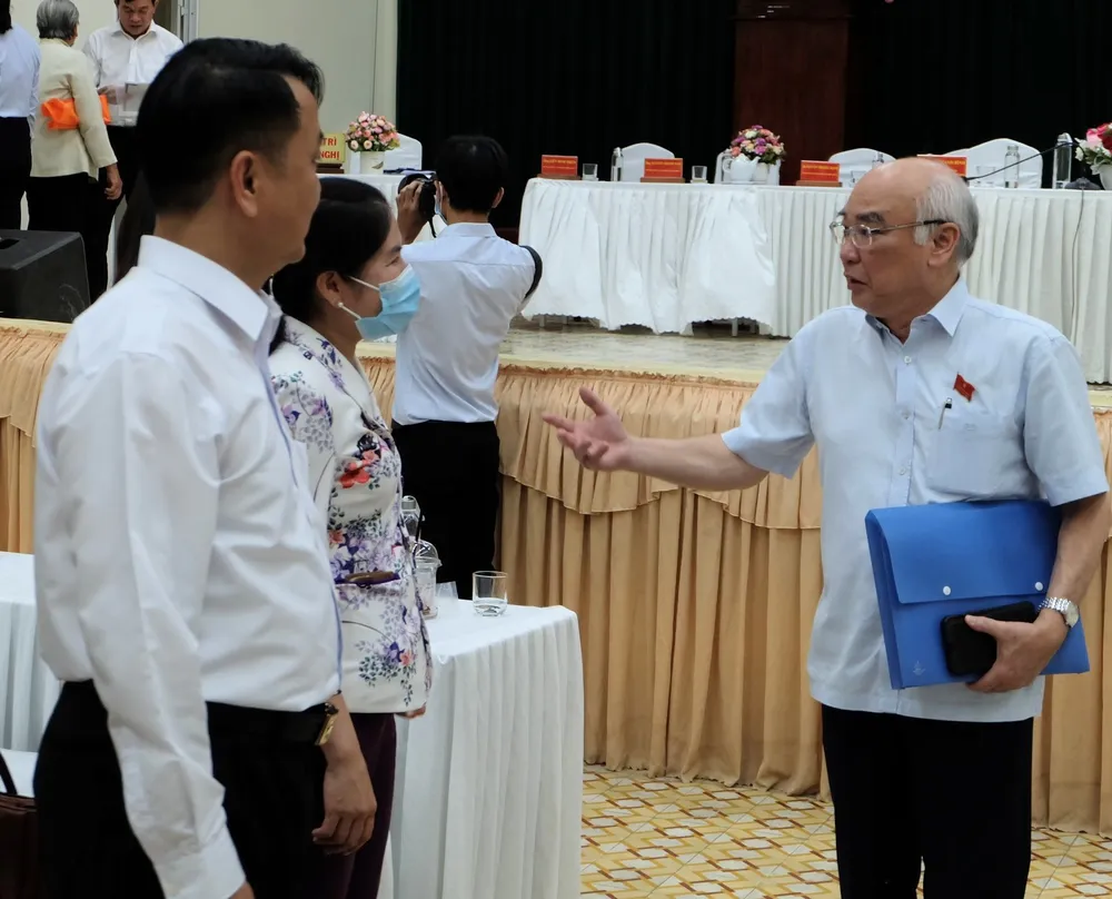 Không tạo cho người dân cuộc sống tốt hơn thì đừng “treo” cuộc sống đó lại ảnh 3