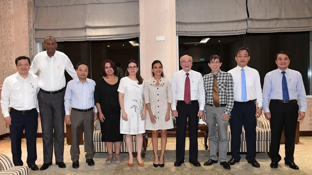 Trưởng Ban Tuyên giáo Thành ủy TPHCM tiếp đoàn Báo Granma của Cuba ảnh 4