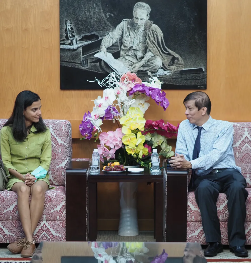 Lãnh đạo Báo Granma (Cuba) thăm Báo Sài Gòn Giải Phóng ảnh 1