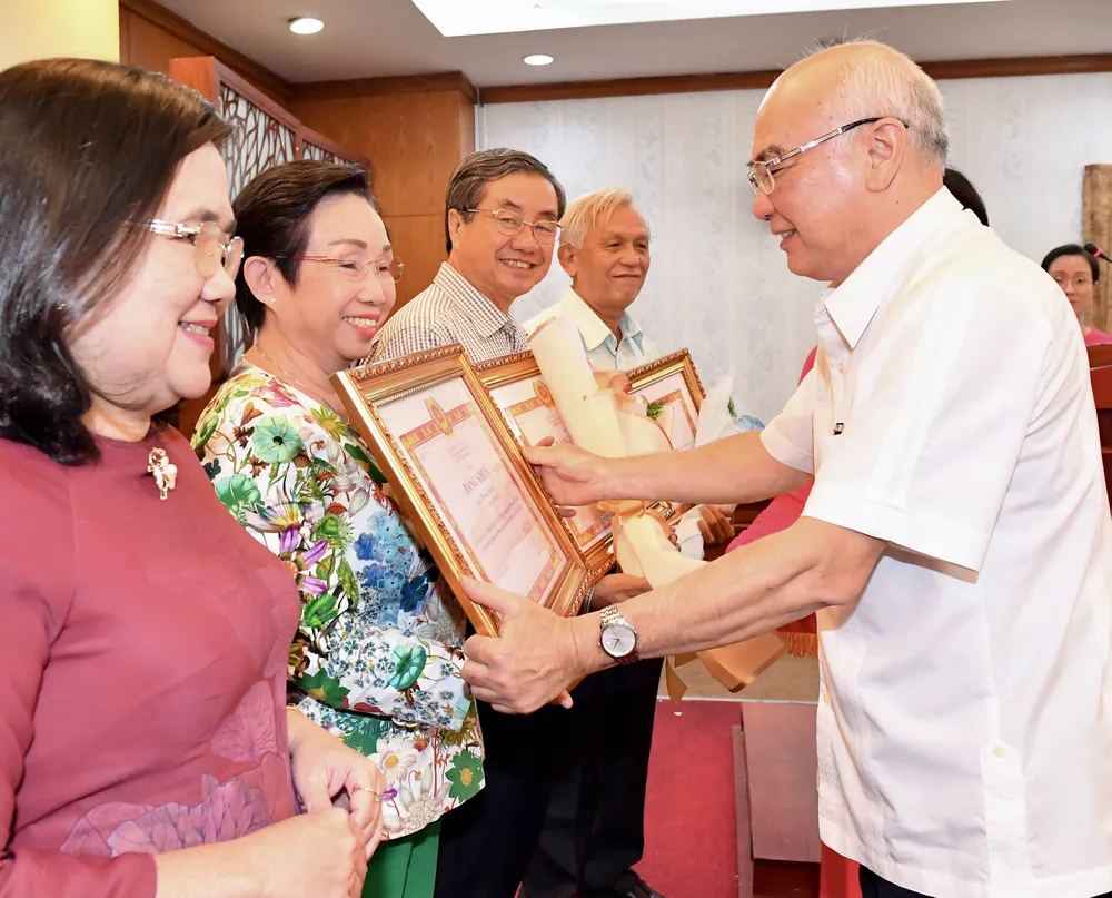 Người làm công tác tuyên truyền miệng phải am hiểu vấn đề, nói đi đôi với làm ảnh 2