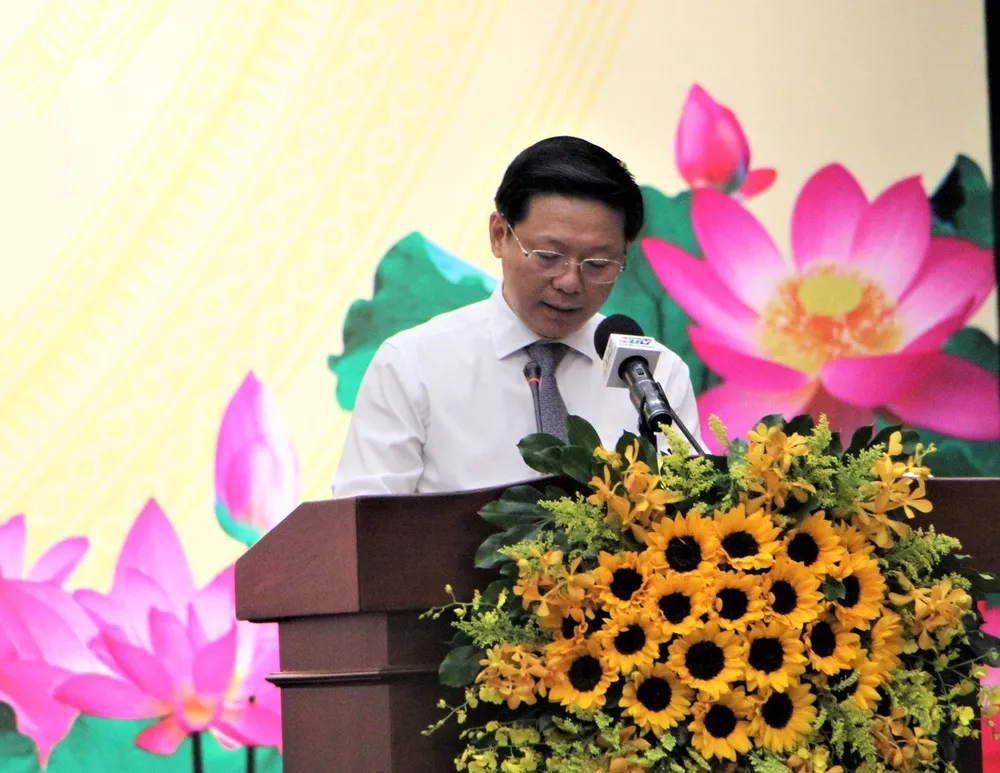 Phó Trưởng ban Tuyên giáo Trung ương Trần Thanh Lâm báo cáo công tác báo chí năm 2022 và định hướng thảo luận.