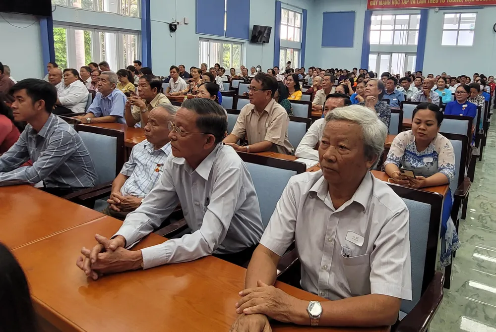 Các đại biểu dự hội nghị Các đại biểu dự hội nghị