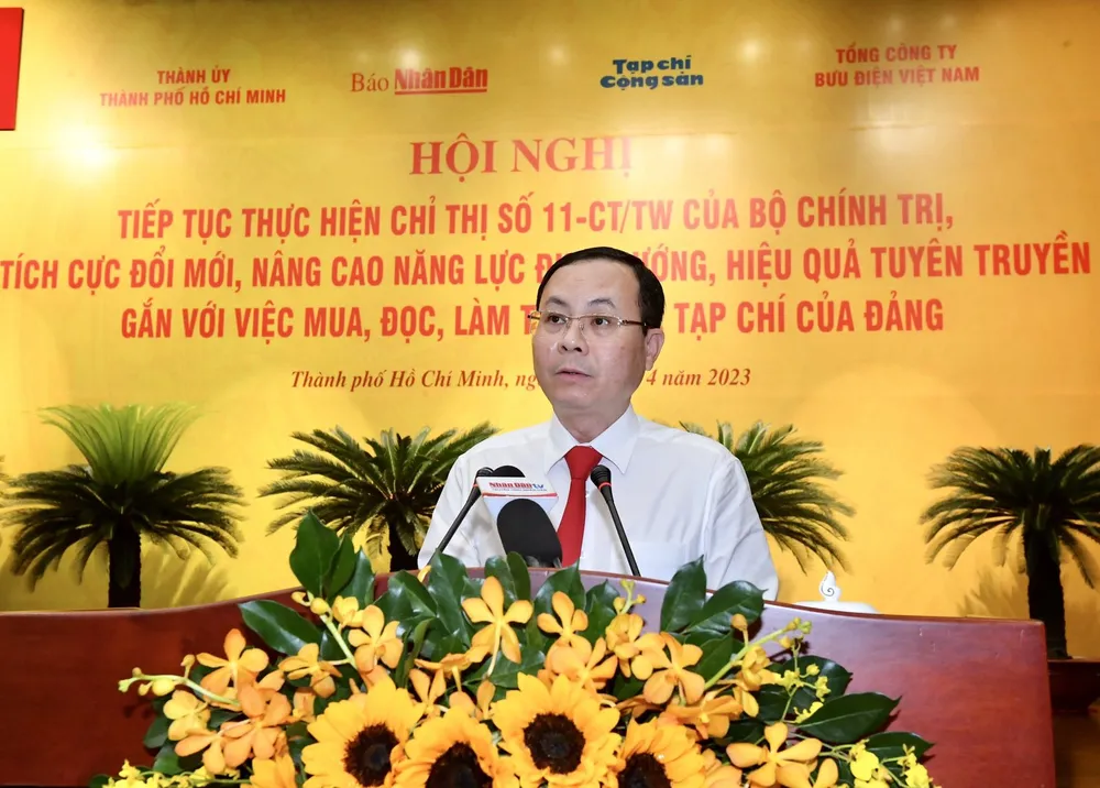 Phó Bí thư Thành ủy TPHCM Nguyễn Văn Hiếu phát biểu chào mừng hội nghị. Ảnh: VIỆT DŨNG Phó Bí thư Thành ủy TPHCM Nguyễn Văn Hiếu phát biểu chào mừng hội nghị. Ảnh: VIỆT DŨNG