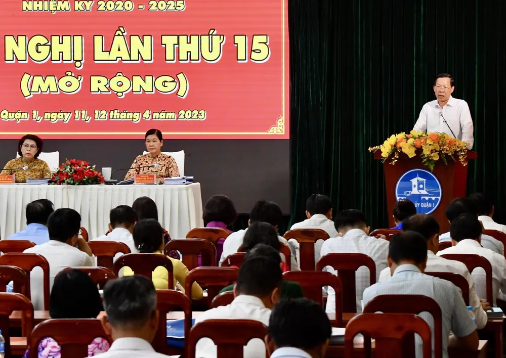 Quang cảnh hội nghị lần thứ 15 (mở rộng) Ban Chấp hành Đảng bộ quận 1. Ảnh: VIỆT DŨNG