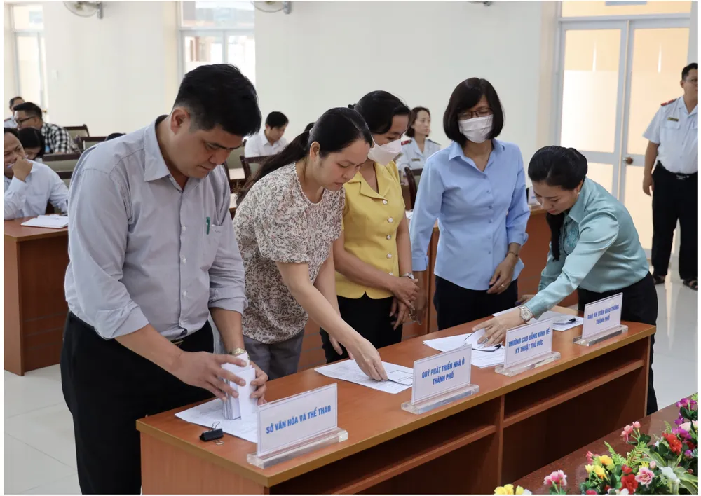 Công tác kiểm phiếu bốc thăm