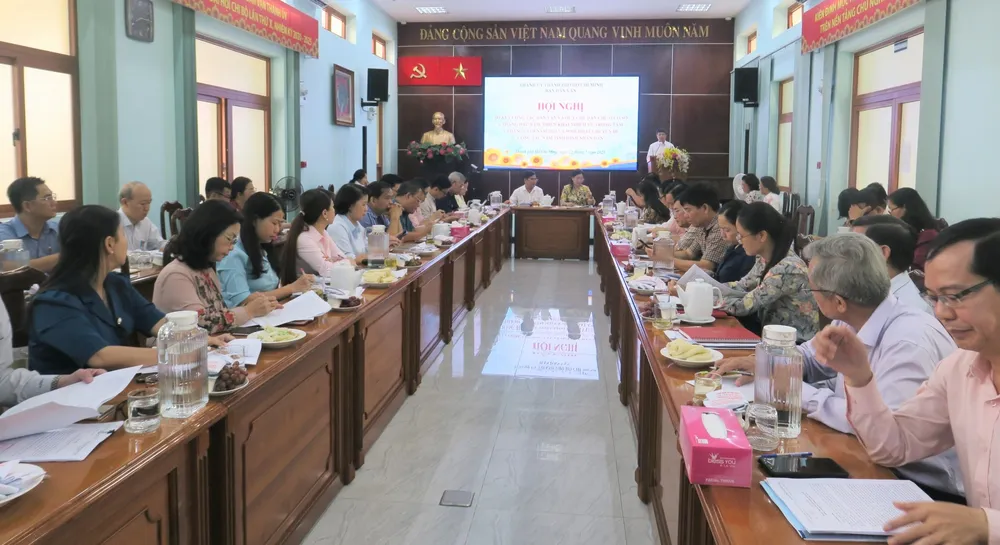 Quang cảnh hội nghị