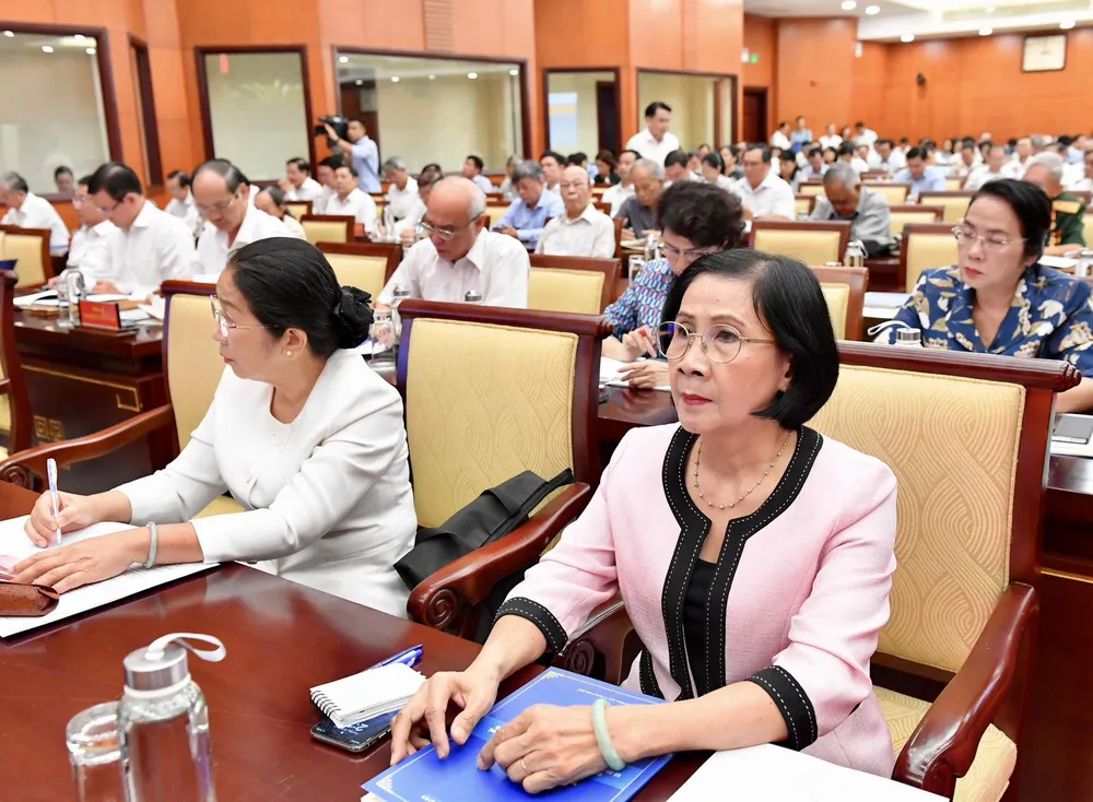 Các đại biểu tham dự hội nghị. Ảnh: VIỆT DŨNG