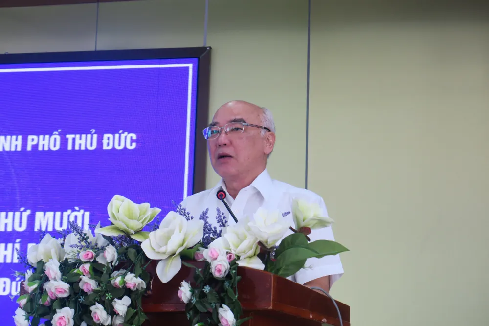 Đồng chí Phan Nguyễn Như Khuê thông tin với cử tri TP Thủ Đức về các nội dung cử tri kiến nghị