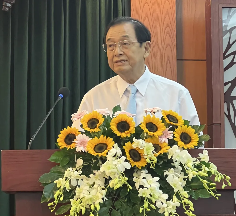 TS. Huỳnh Thành Lập, Trưởng Ban đại diện Hội Người cao tuổi TPHCM phát biểu khai mạc liên hoan