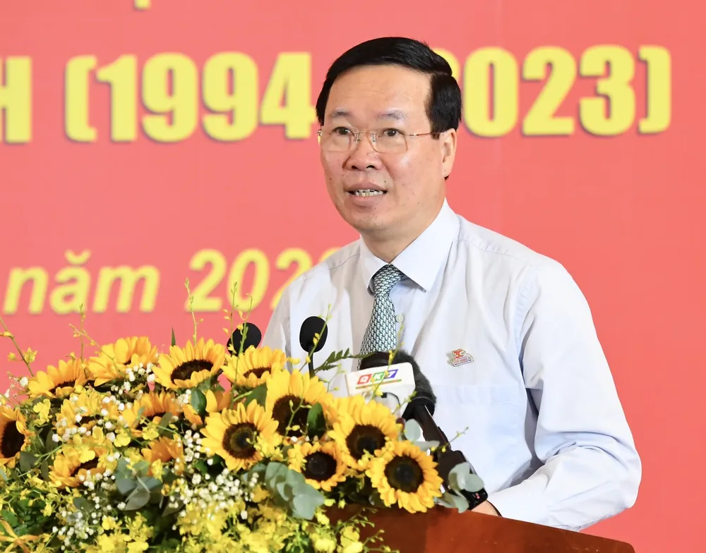 Chủ tịch nước Võ Văn Thưởng phát biểu trong chương trình gặp gỡ và biểu dương các thế hệ chiến sĩ tình nguyện, gia đình nuôi tiêu biểu. Ảnh: VIỆT DŨNG