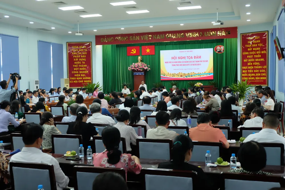 Quang cảnh buổi tọa đàm Quang cảnh buổi tọa đàm