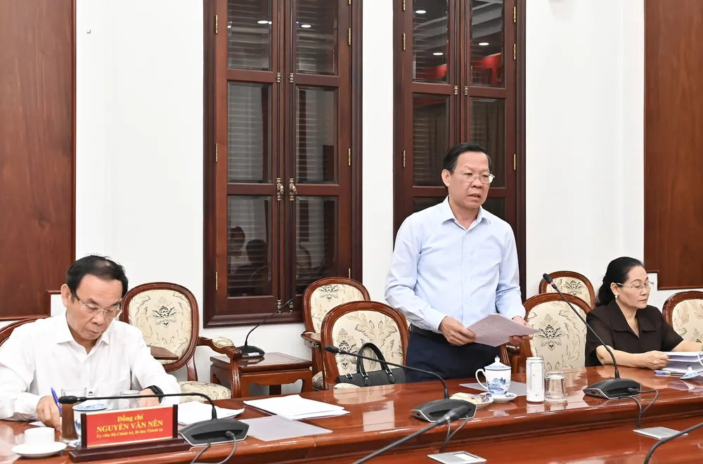 5-6. Thành uỷ 1.jpg