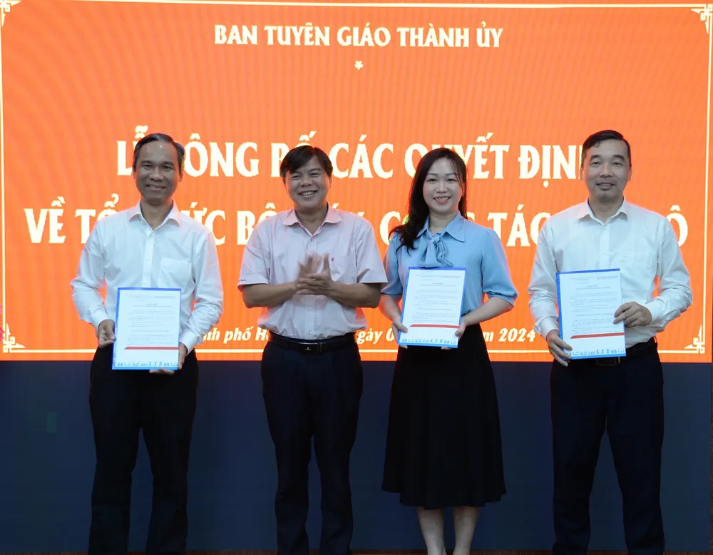 4-9. Anh Khuê 3.JPG