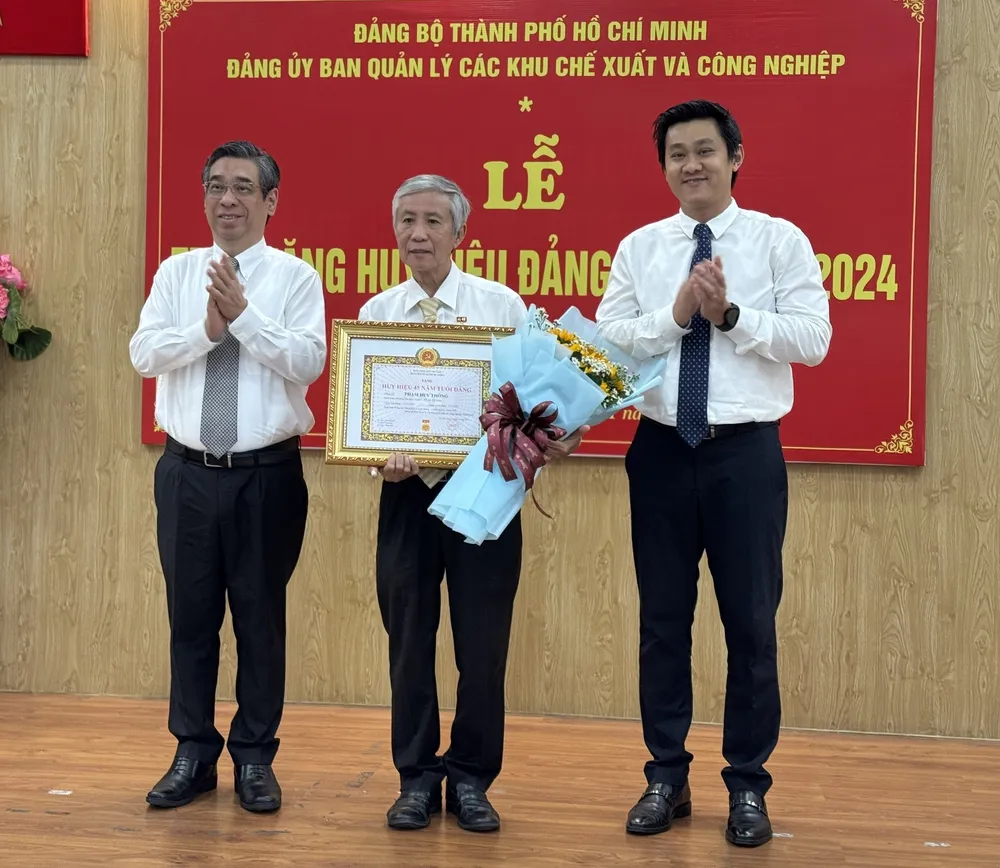 5-11. Anh Lộc 2.jpg