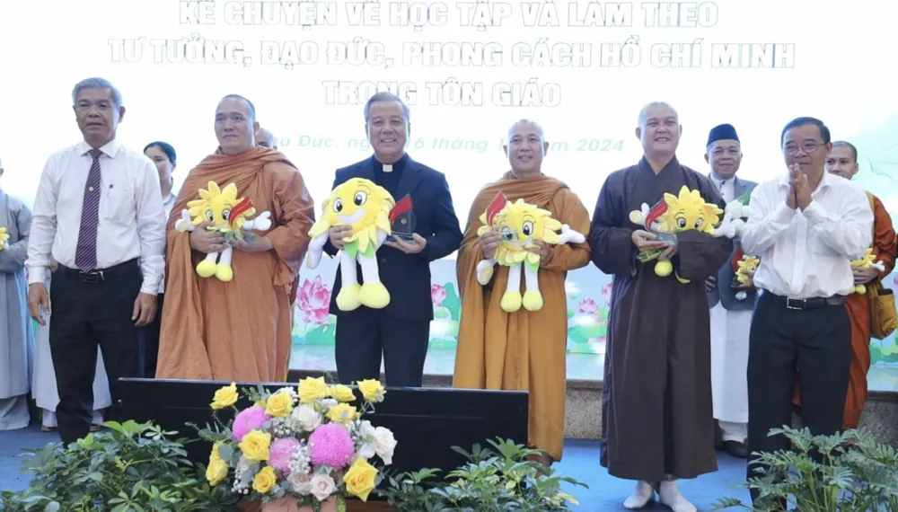 Ảnh chụp Màn hình 2024-11-16 lúc 15.39.11.png