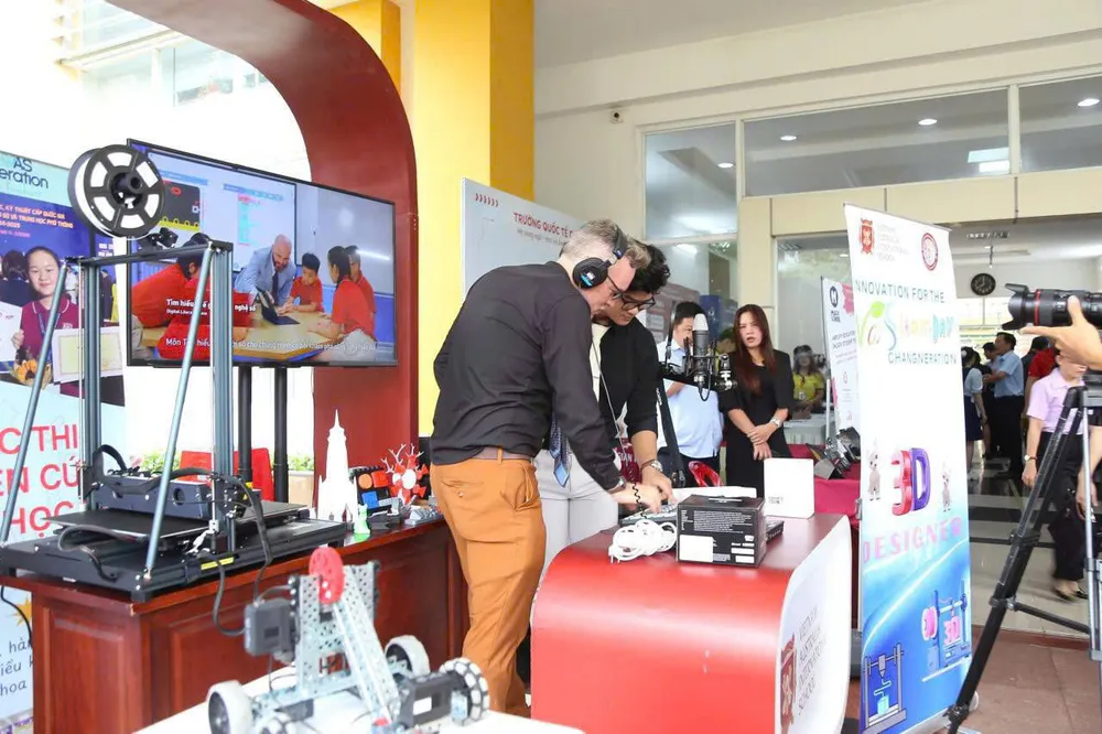 12-10. Chuyển đổi số 3.jpg