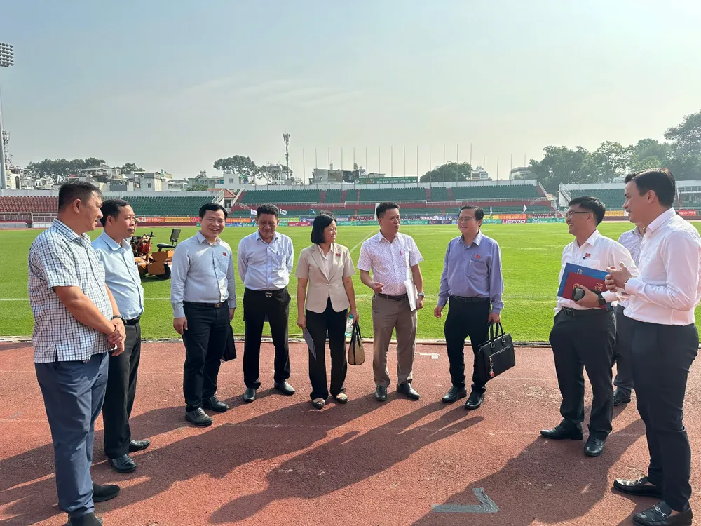 29-1. Sân vận động 1.jpg