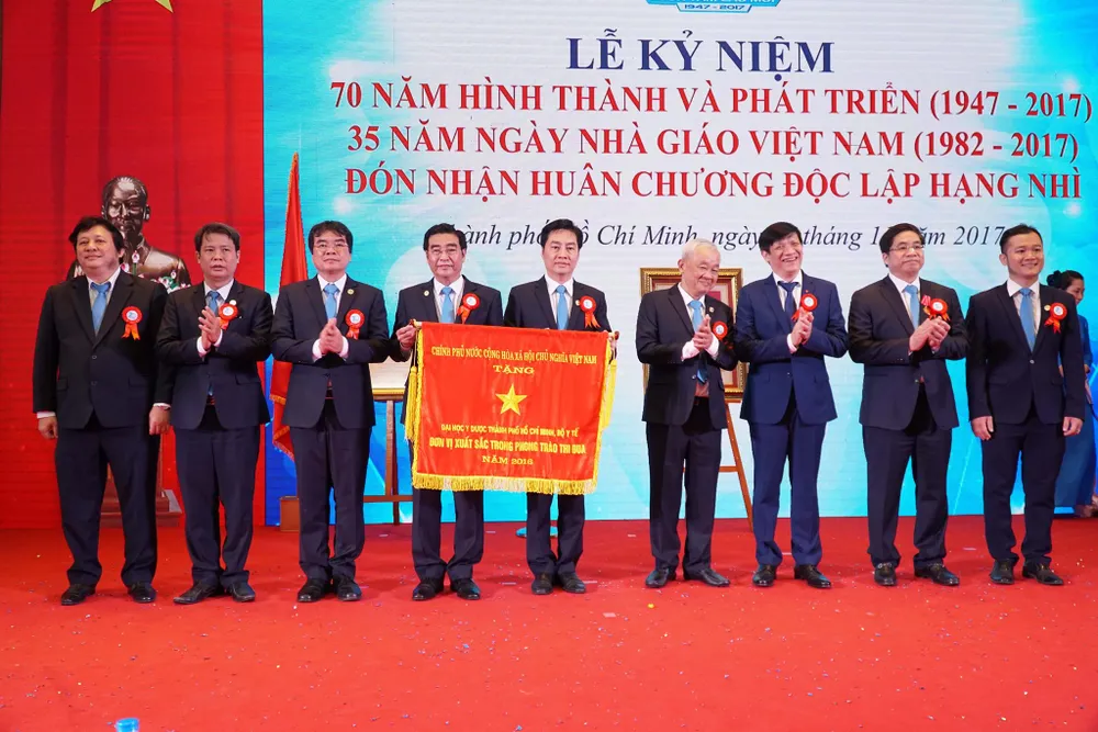 Phát triển Đại học Y Dược TPHCM trở thành đại học trọng điểm về đào tạo sức khỏe ảnh 2
