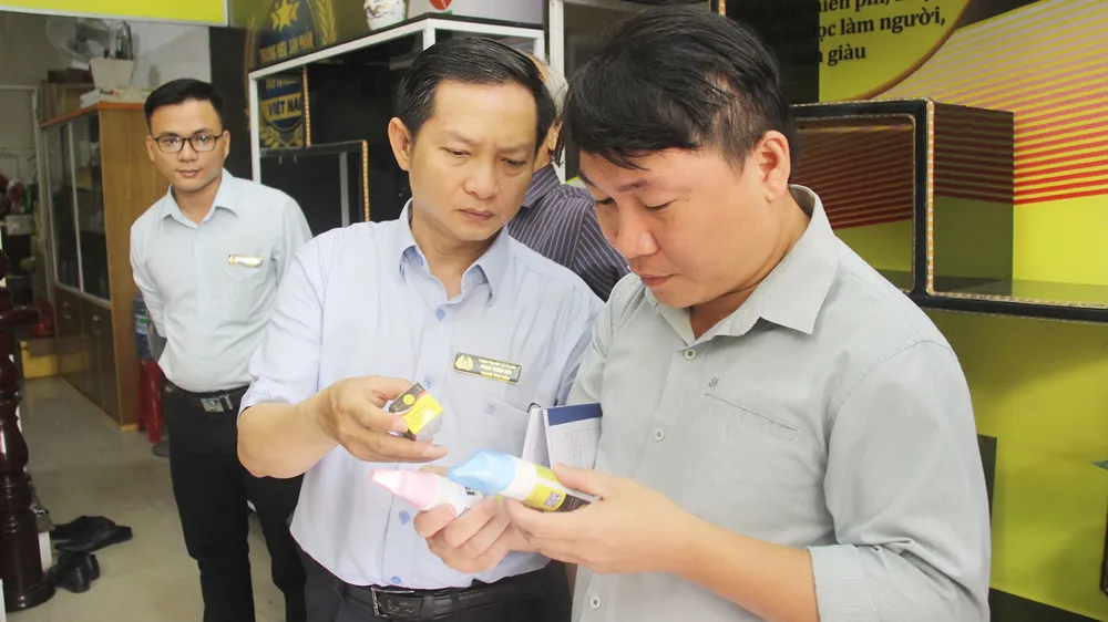 Vụ sản phẩm chữa ung thư từ than tre: Kiểm tra đột xuất các chi nhánh Công ty Vinaca tại TPHCM ảnh 1