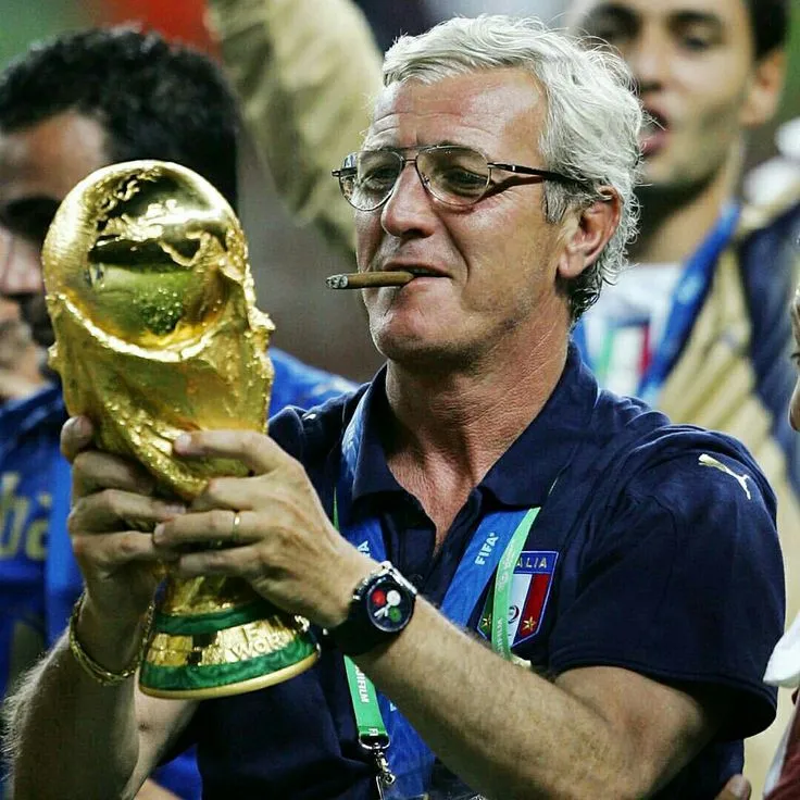 Từng sợi bạc làm nên mái đầu huyền thoại Marcello Lippi ảnh 2