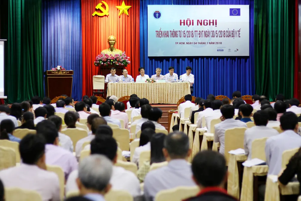 Điều chỉnh giá dịch vụ y tế từ ngày 15-7: Bệnh viện giảm nguồn thu, bệnh nhân hưởng lợi? ảnh 1