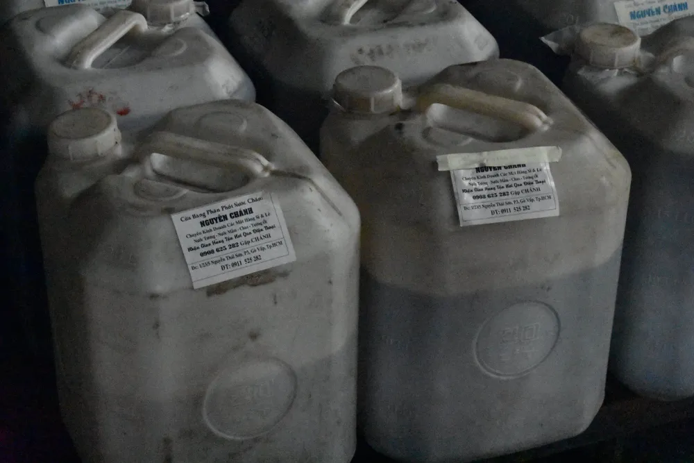 Vụ cơm tấm Kiều Giang sử dụng nguyên liệu lạ: Niêm phong toàn bộ số phụ gia không rõ nguồn gốc ảnh 1