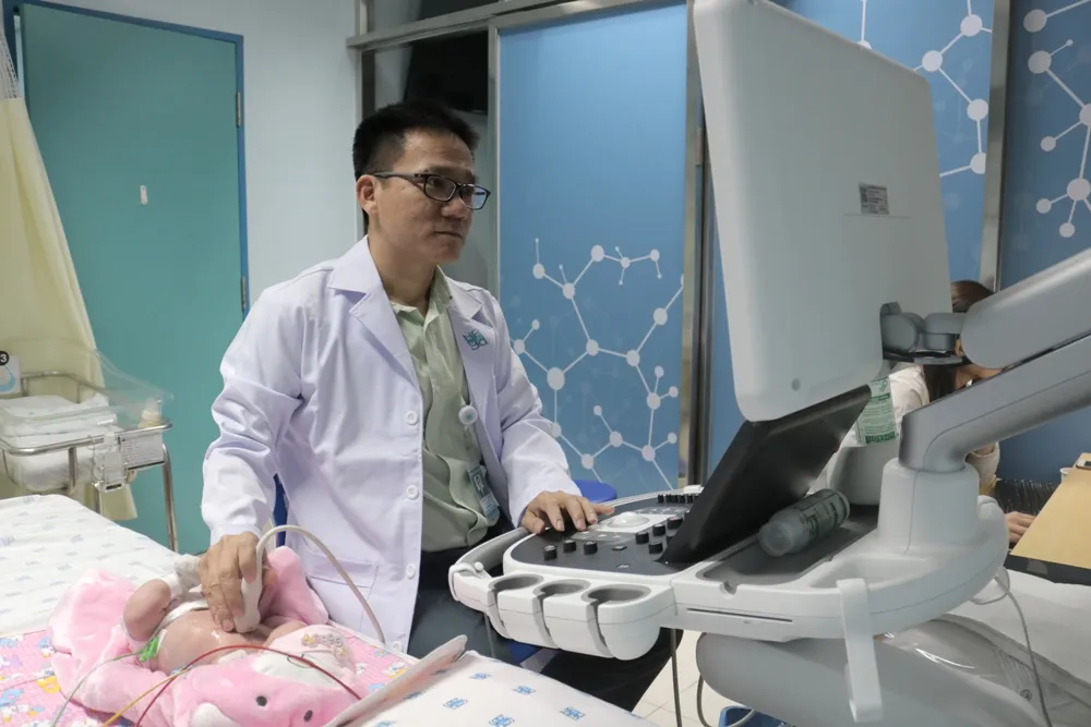 Can thiệp cấp cứu ngay sau sinh cứu sống thai nhi bị hoán vị đại động mạch ảnh 1