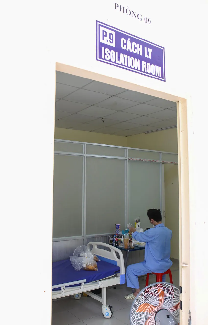 Lập nhiều phương án cách ly người nhập cảnh từ vùng dịch ảnh 2