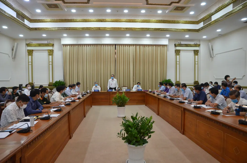 Phòng dịch sớm, phát hiện kịp thời và cách ly triệt để ảnh 1