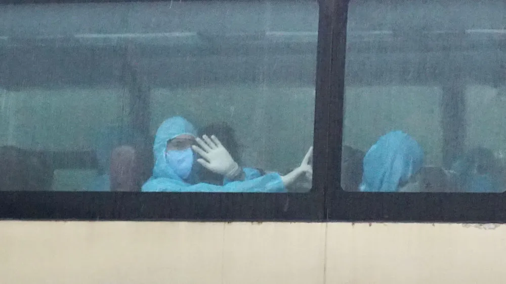 300 người “mắc kẹt” ở Đà Nẵng đã trở về TPHCM ảnh 14