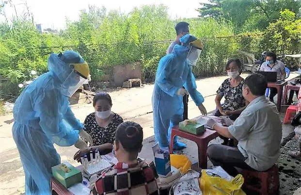 TPHCM: Lấy mẫu xét nghiệm Covid-19 ngẫu nhiên trong cộng đồng ảnh 2