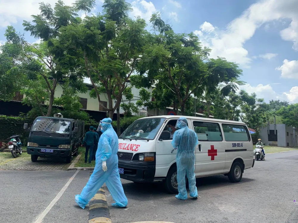 TPHCM: Phát hiện 1 ca dương tính với SARS-CoV-2, khoanh vùng, khử khuẩn nhiều địa điểm ảnh 3