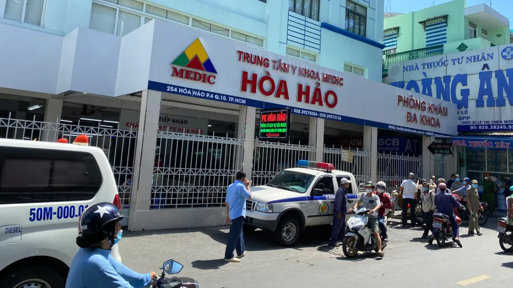 TPHCM ghi nhận thêm 1 trường hợp nghi mắc Covid-19 ảnh 8