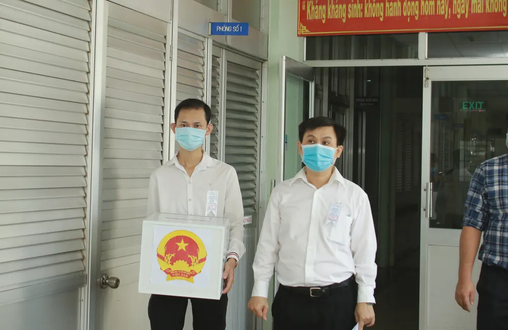Bầu cử lưu động ở Bệnh viện Chợ Rẫy ảnh 1