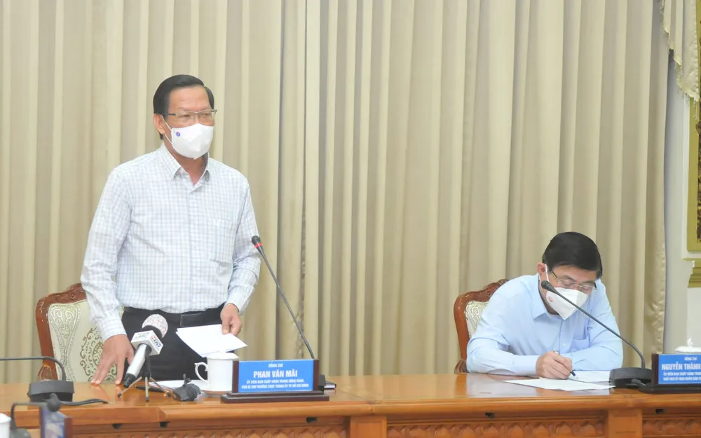 Thực hiện xét nghiệm cuốn chiếu, đảm bảo toàn bộ công nhân được xét nghiệm ảnh 3