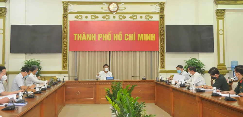 Theo dõi sát, chỉ đạo kịp thời và sẵn sàng chủ động ứng phó với dịch bệnh ảnh 1