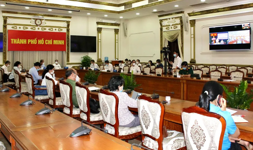 Trong 1 ngày TPHCM ghi nhận 667 trường hợp nghi mắc Covid-19 hầu hết ở khu cách ly ảnh 4