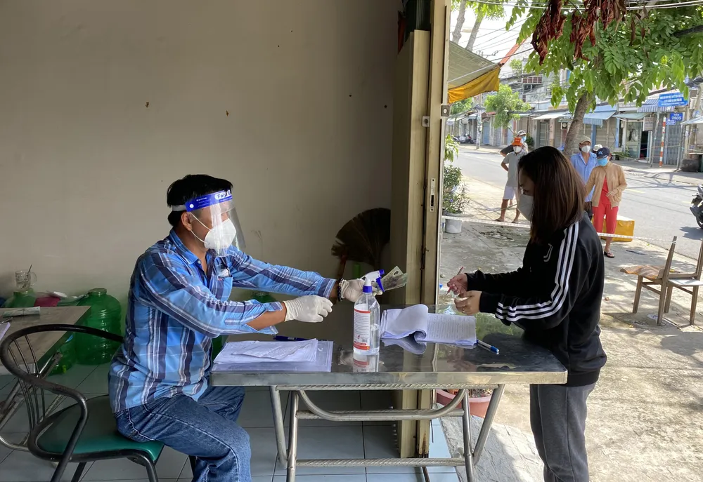 TPHCM: Đã hỗ trợ hơn 2.181 tỷ đồng và 1 triệu túi an sinh cho người dân ảnh 2