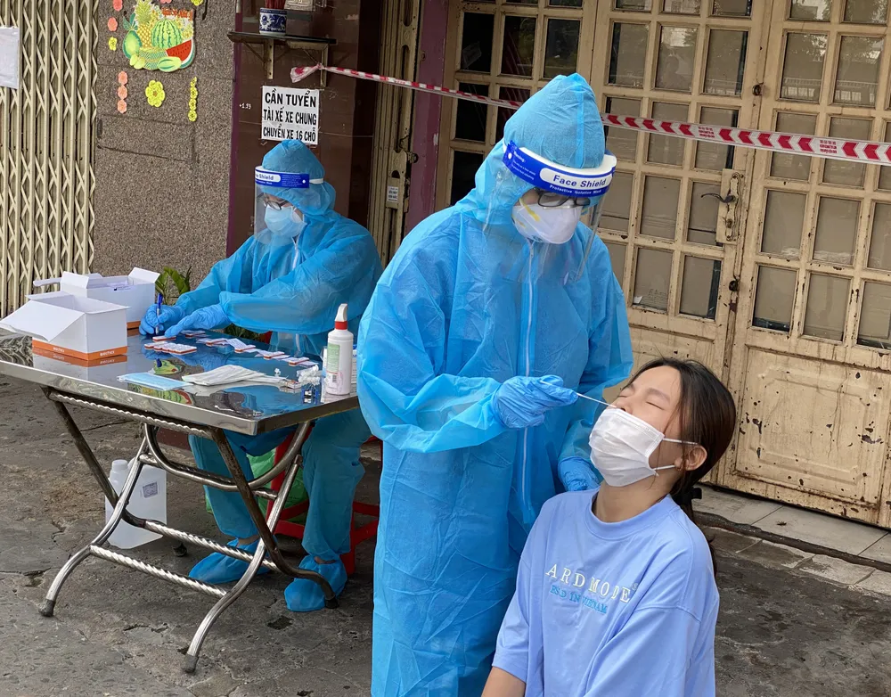 TPHCM: Đã hỗ trợ hơn 2.181 tỷ đồng và 1 triệu túi an sinh cho người dân ảnh 4