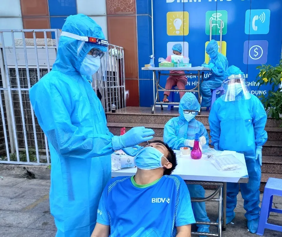 TPHCM: Hơn 110.000 bệnh nhân được xuất viện, 91.505 F0 cách ly điều trị tại nhà ảnh 1