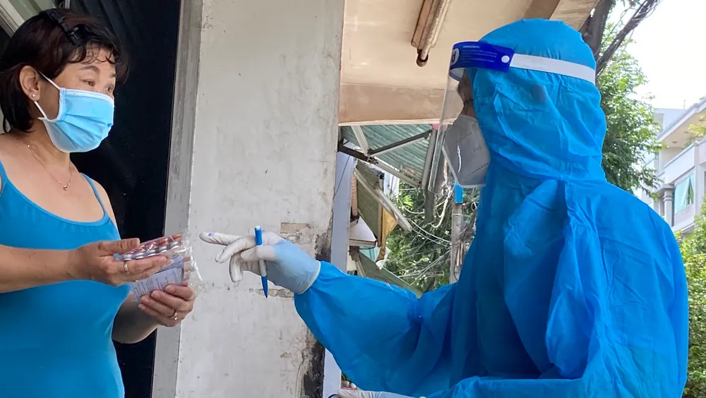 Mức độ chuyển nặng của bệnh nhân Covid-19 tại TPHCM giảm đáng kể ảnh 2