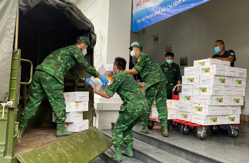 TPHCM: Số ca mắc Covid-19 mới chủ yếu có triệu chứng nhẹ, ca tử vong giảm ảnh 2