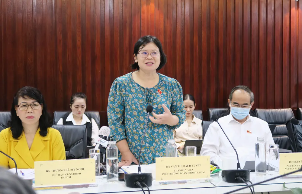 Bệnh viện Chợ Rẫy: Sẽ đóng cửa nếu không dùng máy đặt, máy mượn ảnh 2