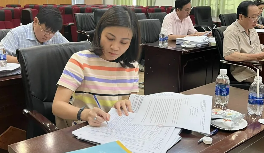 25 cán bộ y tế thi tuyển chức danh Giám đốc Bệnh viện Mắt TPHCM ảnh 1