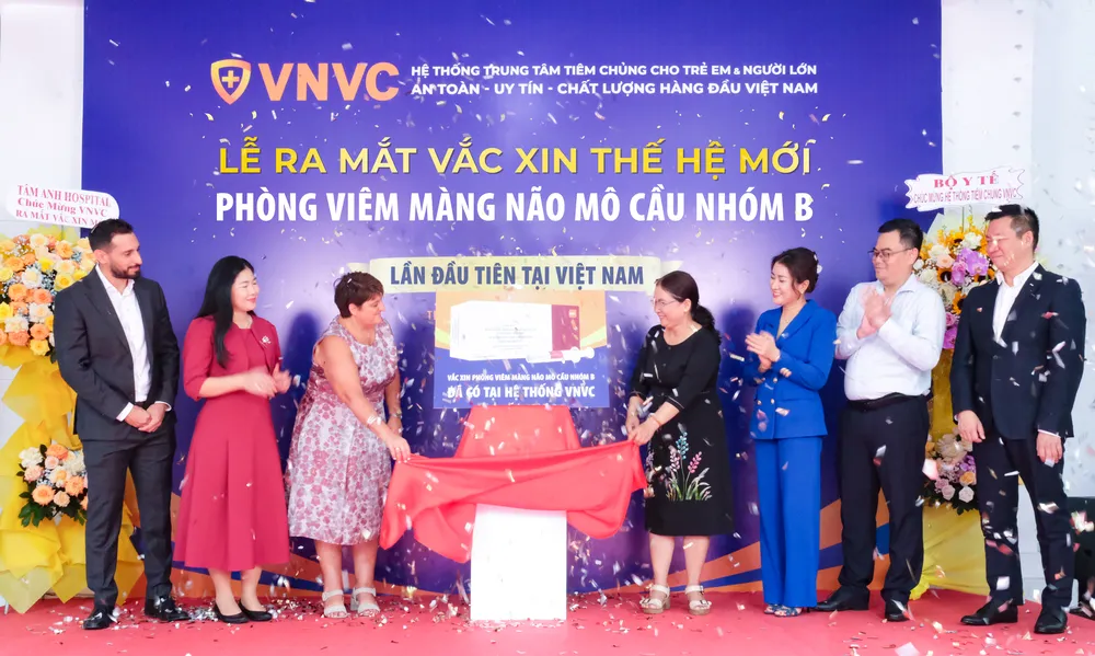 vnvc-va-gsk-ra-mat-vaccine-viem-nao-mo-cau-nhom-b-the-he-moi-1435.png