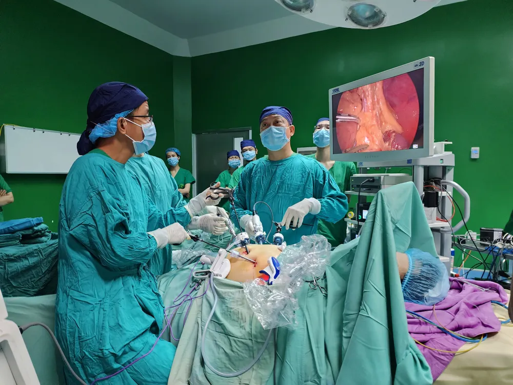 Một ca phẫu thuật nội soi tại Bệnh viện Đại học Y dược TPHCM