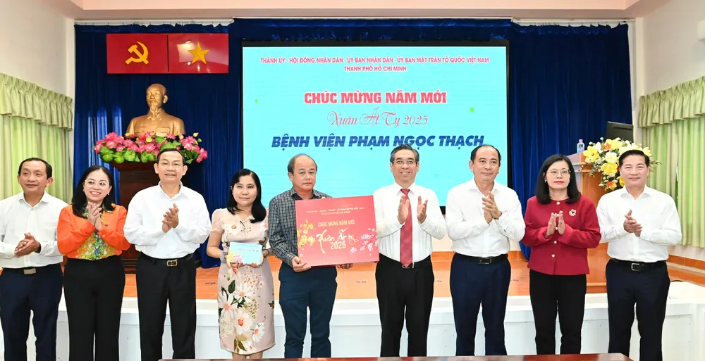 Phạm Ngọc Thạch.jpg