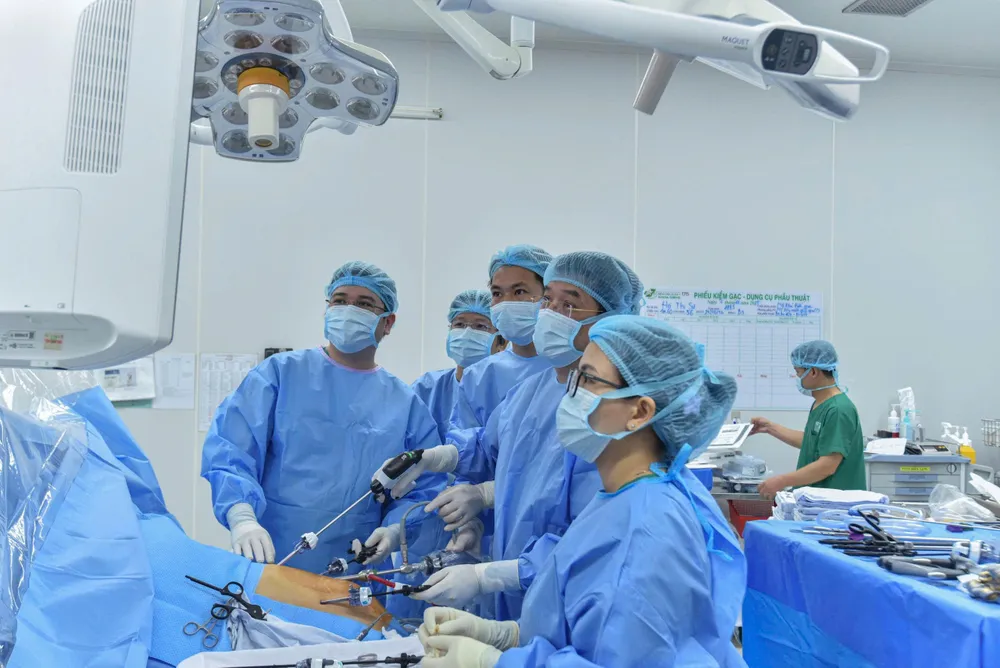 Một ca lấy ghép thận tại Bệnh viện Quân y 175