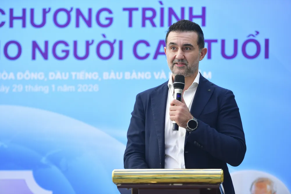 Ông Burak Pekmezci - Tổng Giám đốc Sanofi Việt Nam.jpg